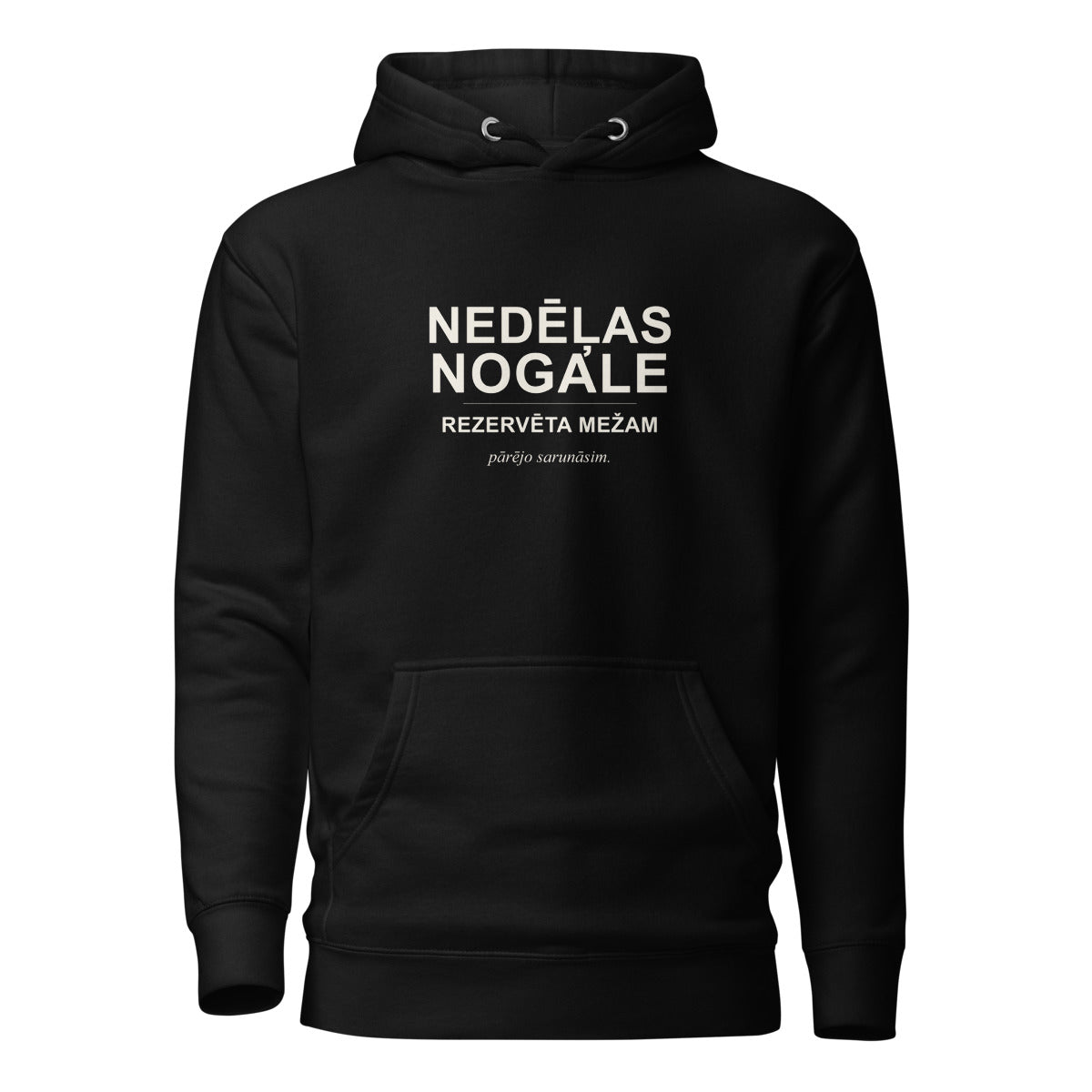 Džemperis ar kapuci ar uzrakstu Nedēļas nogale rezervēta mežam