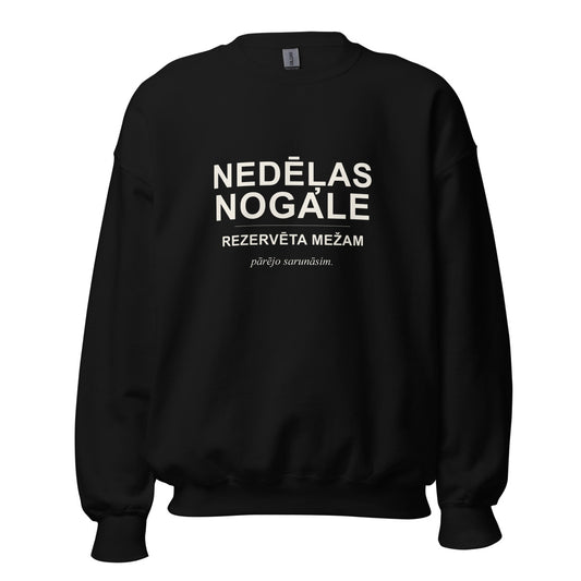 Džemperis ar uzrakstu Nedēļas nogale rezervēta mežam
